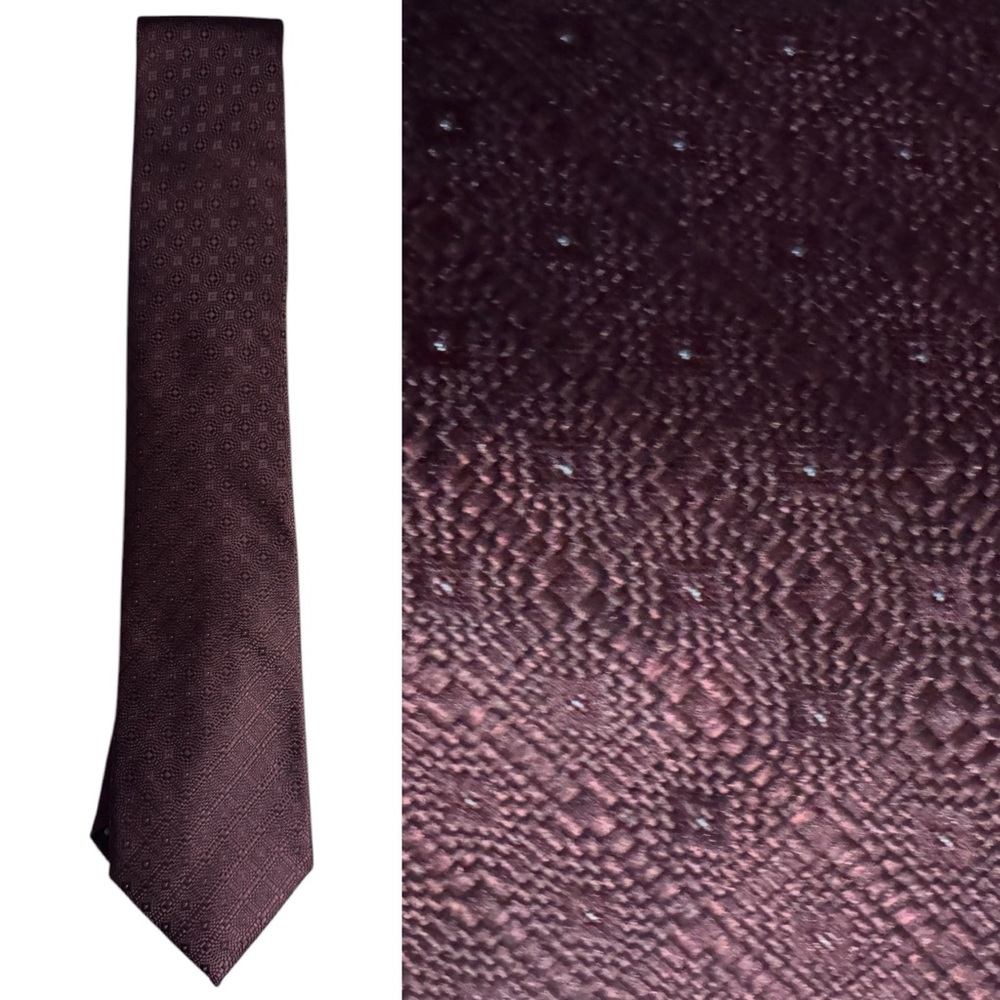 Portfolio, Elegant purple Tie